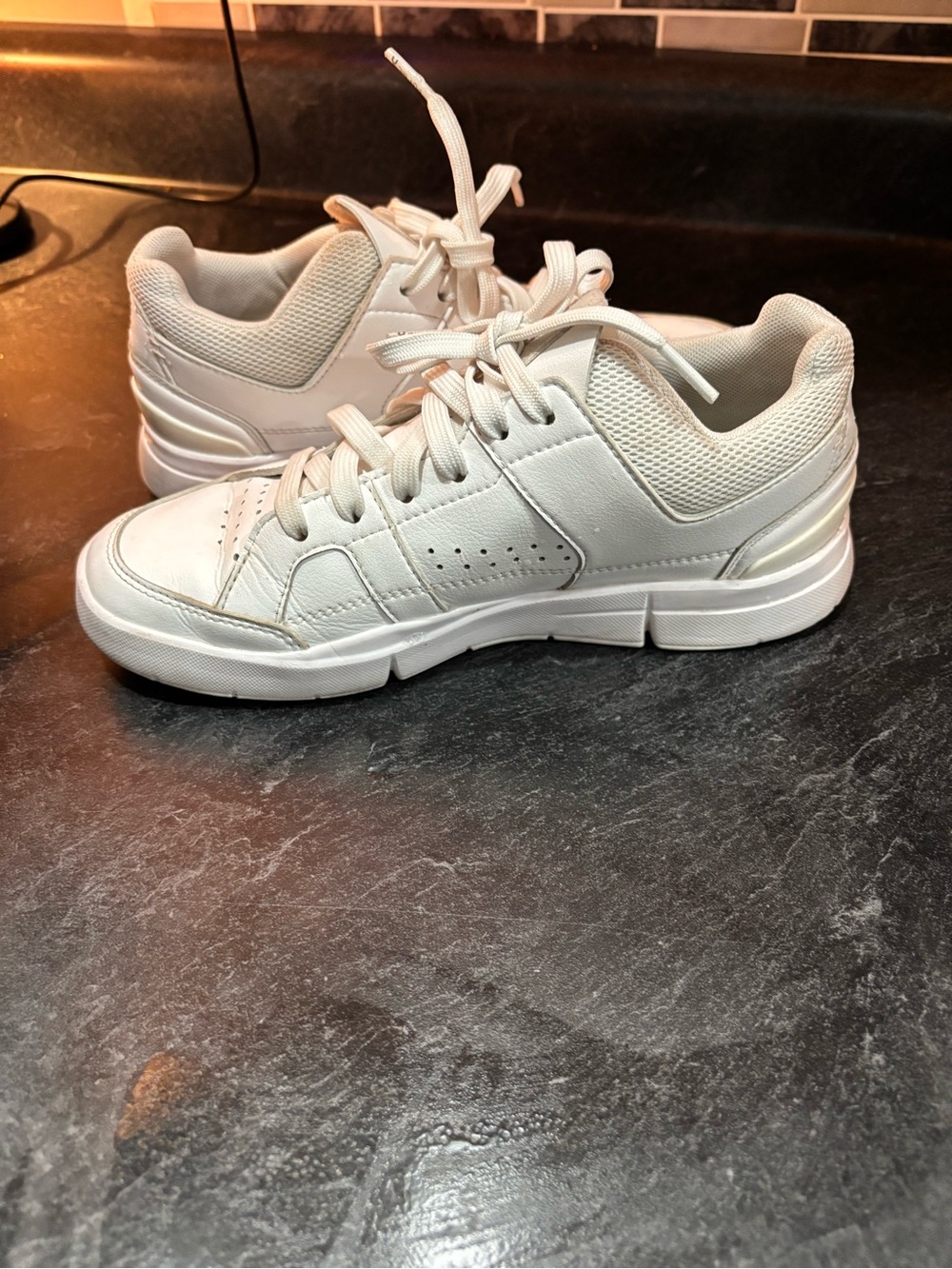 On Running Womens White Low-Top Sneakers with Subtle Red Accent - Picture 2 of 7